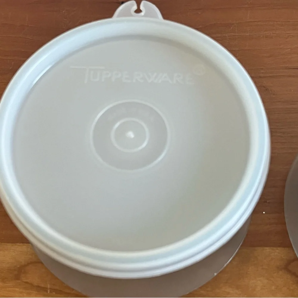 2 Vintage Tupperware Pudding‎ Parfait Jello Dessert Cups/Lids 754-25 Very Good